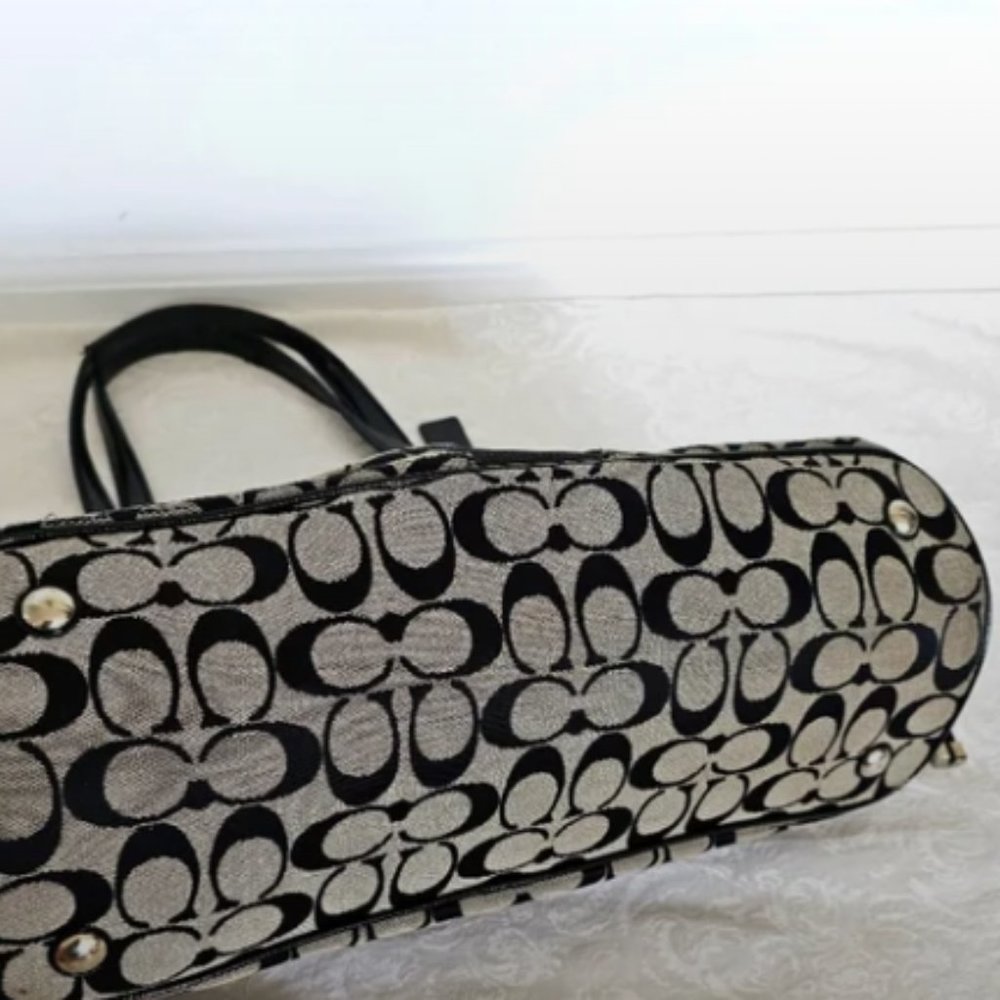 Euc Coach Signature Stripe Drawstring Carryall To… - image 3